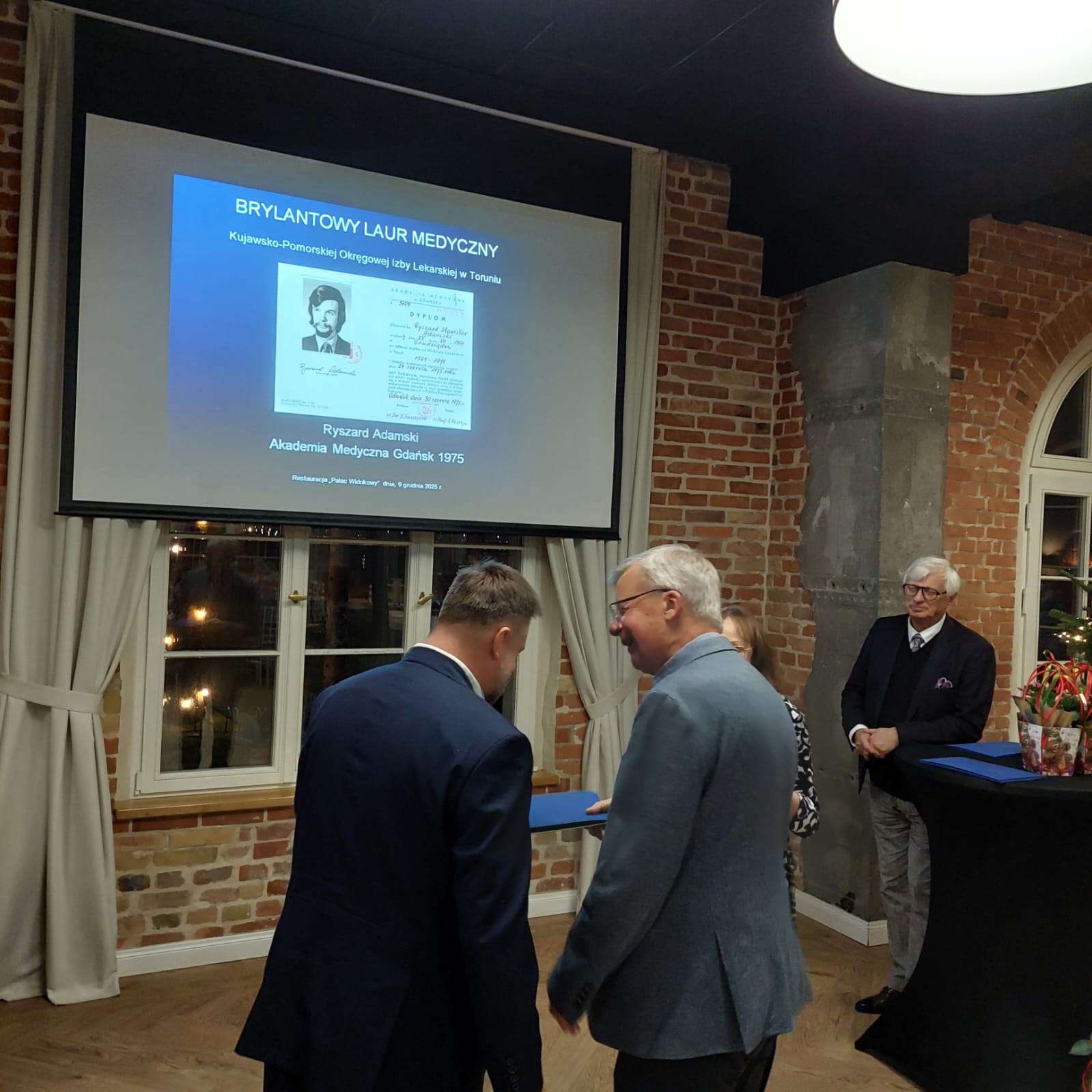 bfdd36f9-747b-411e-9a31-744f182e4ee3